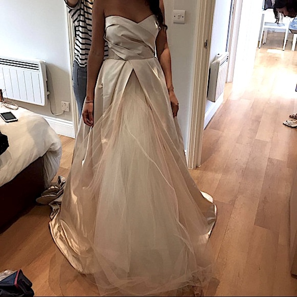 Wedding Dress - Picture 2 of 4